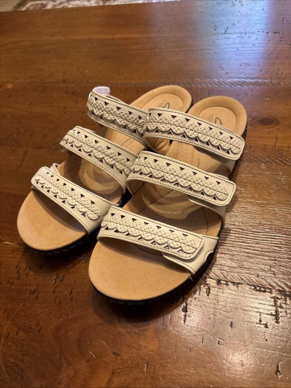 Clarks 8.5 Laurieann Cove White Leather Sandal Slide velcro